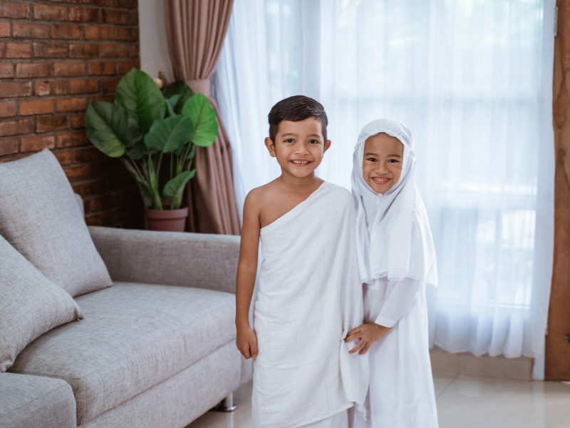 Tips When Travelling with Children for Umrah